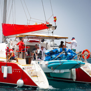 Lobos Island 4-Hour Catamaran Trip with Lunch