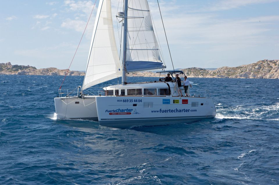 Private Catamaran Tour to Lobos Island