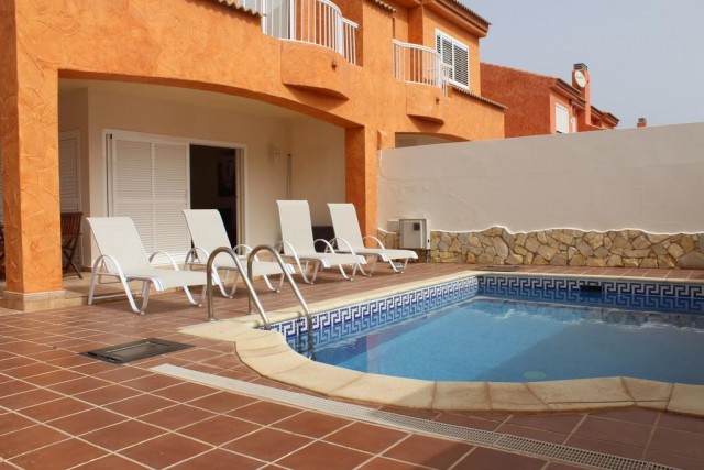 Three Bedroom Villa with private pool-Villa Corralejo