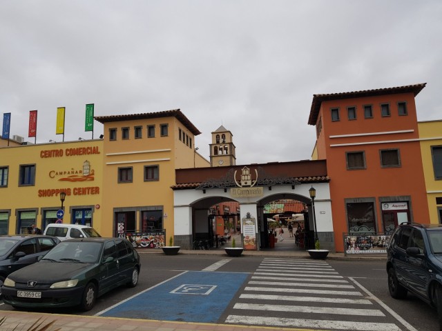 Corralejo Street Market, El Campanario